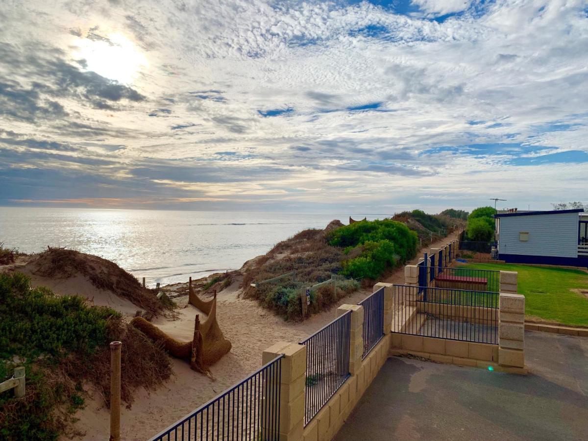 Sunset Beach Holiday Park Geraldton Bagian luar foto